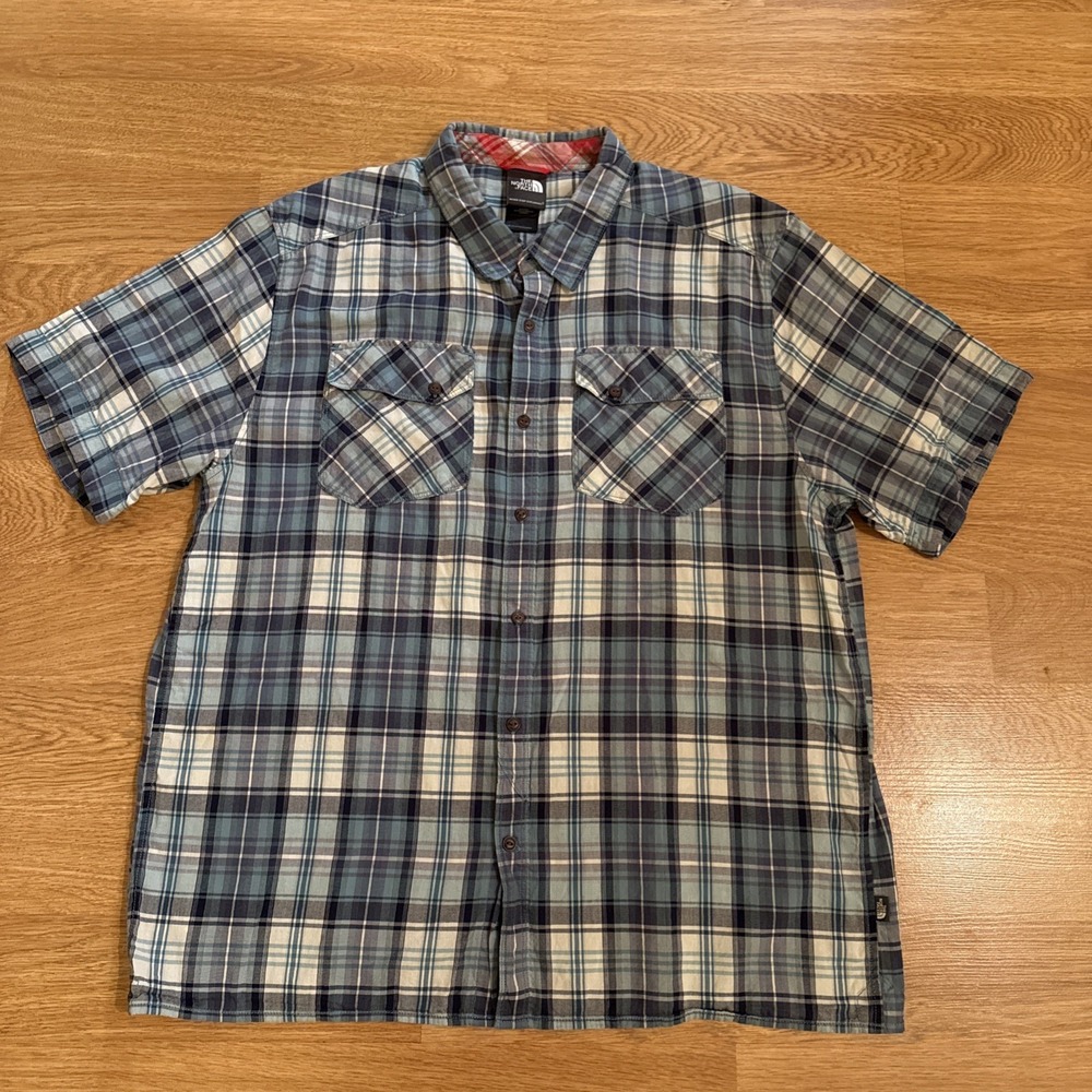 The North Face Shirt Men's XL Multicolor Plaid Short Sleeve‎ Hiking Camp Shirt